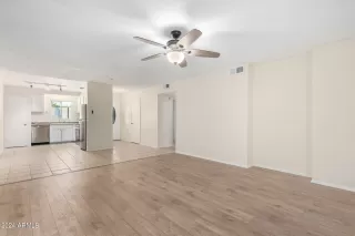 Photo #6: 6650020 Listing 