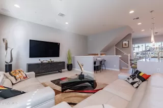 Photo #4: 6650146 Listing 