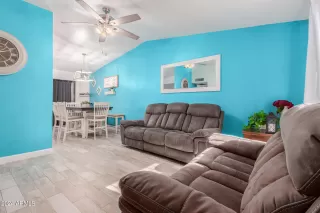 Photo #6: 6650257 Listing