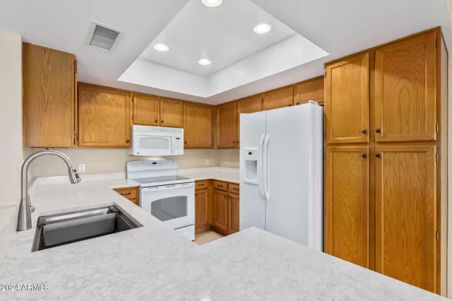 MLS: 6650357 Condo For Sale