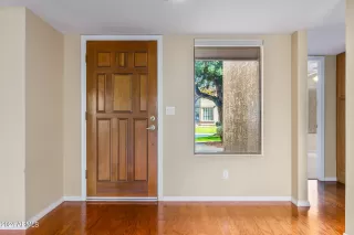 Photo #5: 6650357 Listing