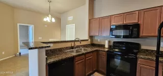 Photo #3: 6650460 Listing