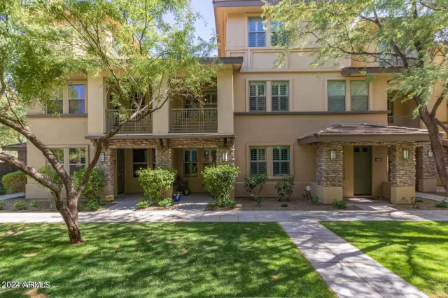 MLS: 6650560 Condo For Sale