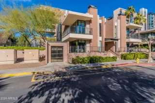 Photo #1: 6650667 Listing 