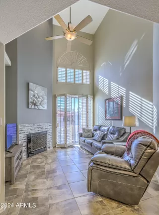 Photo #3: 6650954 Listing