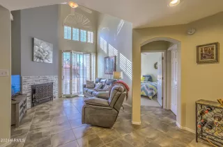 Photo #4: 6650954 Listing