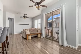 Photo #5: 6651095 Listing