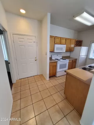 Photo #3: 6651101 Listing