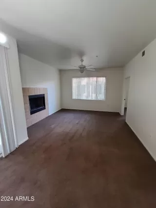 Photo #5: 6651101 Listing