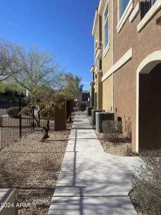 Photo #2: 6651358 Listing