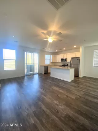 Photo #3: 6651358 Listing