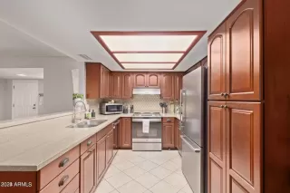 Photo #6: 6651371 Listing