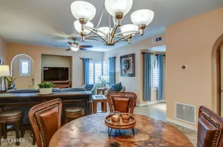 Photo #4: 6651566 Listing