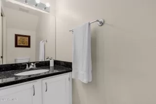 Photo #5: 6651686 Listing 