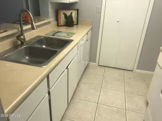 Photo #3: 6651881 Listing 