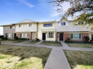 Photo #6: 6651887 Listing