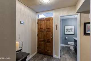 Photo #5: 6651902 Listing