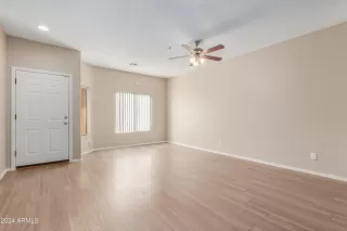 Photo #3: 6652057 Listing