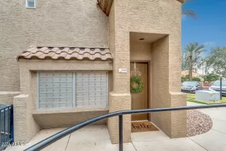 Photo #2: 6652236 Listing