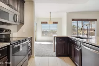 Photo #3: 6652236 Listing