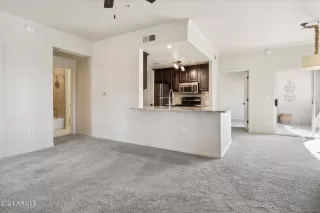 Photo #4: 6652236 Listing