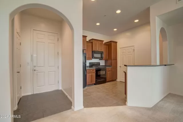 MLS: 6652262 Condo For Sale