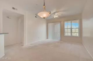 Photo #3: 6652262 Listing