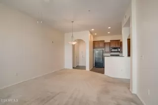 Photo #4: 6652262 Listing