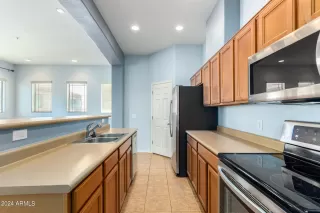 Photo #6: 6652313 Listing