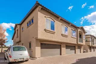 Photo #2: 6652324 Listing