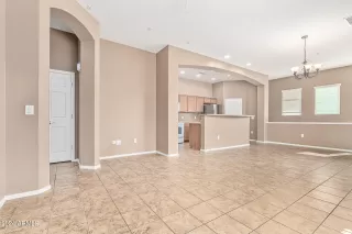 Photo #6: 6652324 Listing