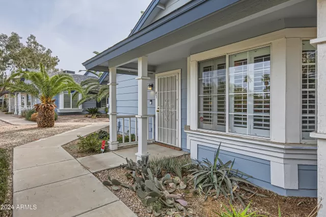 MLS: 6652367 Condo For Sale