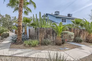 Photo #2: 6652367 Listing