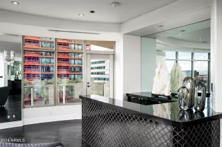 Photo #6: 6652382 Listing