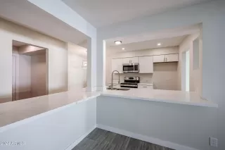 Photo #6: 6652619 Listing 