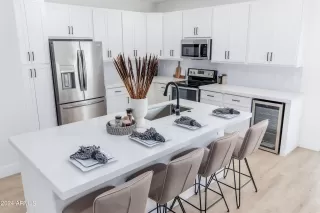 Photo #1: 6652653 Listing