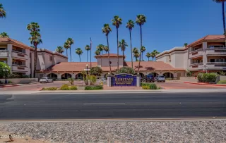 Photo #4: 6652674 Listing