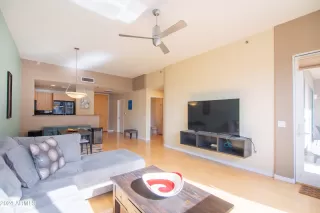 Photo #5: 6652682 Listing 