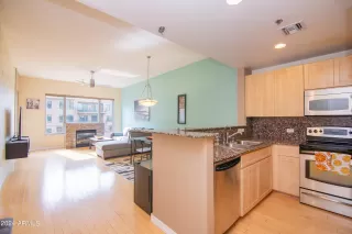 Photo #6: 6652682 Listing 