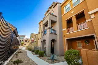 Photo #1: 6652710 Listing