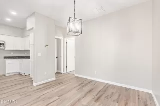 Photo #4: 6652710 Listing