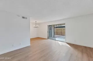 Photo #1: 6652810 Listing