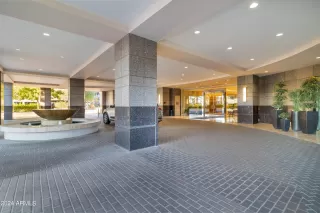 Photo #3: 6652838 Listing