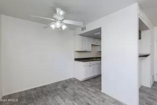 Photo #6: 6652861 Listing