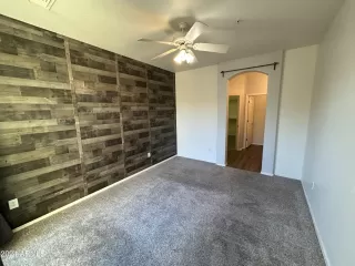 Photo #4: 6652904 Listing