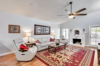 Photo #1: 6652989 Listing