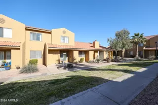 Photo #1: 6653055 Listing