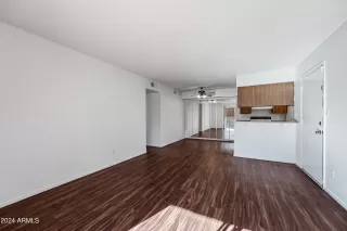 Photo #4: 6653119 Listing 