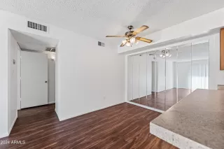 Photo #5: 6653119 Listing 