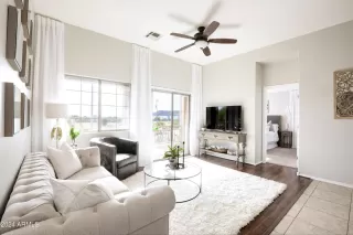 Photo #2: 6653148 Listing 